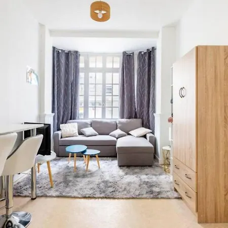 ++++ Avec Jardin A 200 M De La Et 300 M Rue Pietonne ++++ Apartment Berck