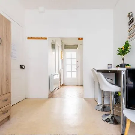 ++++ Avec Jardin A 200 M De La Et 300 M Rue Pietonne ++++ *