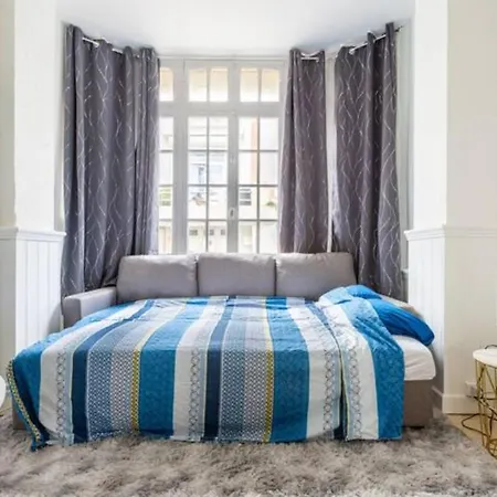 Apartment ++++ Avec Jardin A 200 M De La Et 300 M Rue Pietonne ++++ Berck