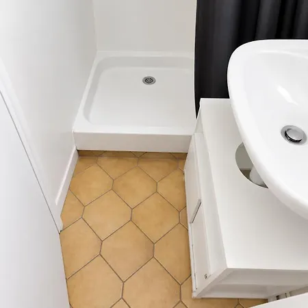 ++++ Avec Jardin A 200 M De La Et 300 M Rue Pietonne ++++