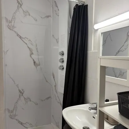 ++++ Avec Jardin A 200 M De La Et 300 M Rue Pietonne ++++ Appartement